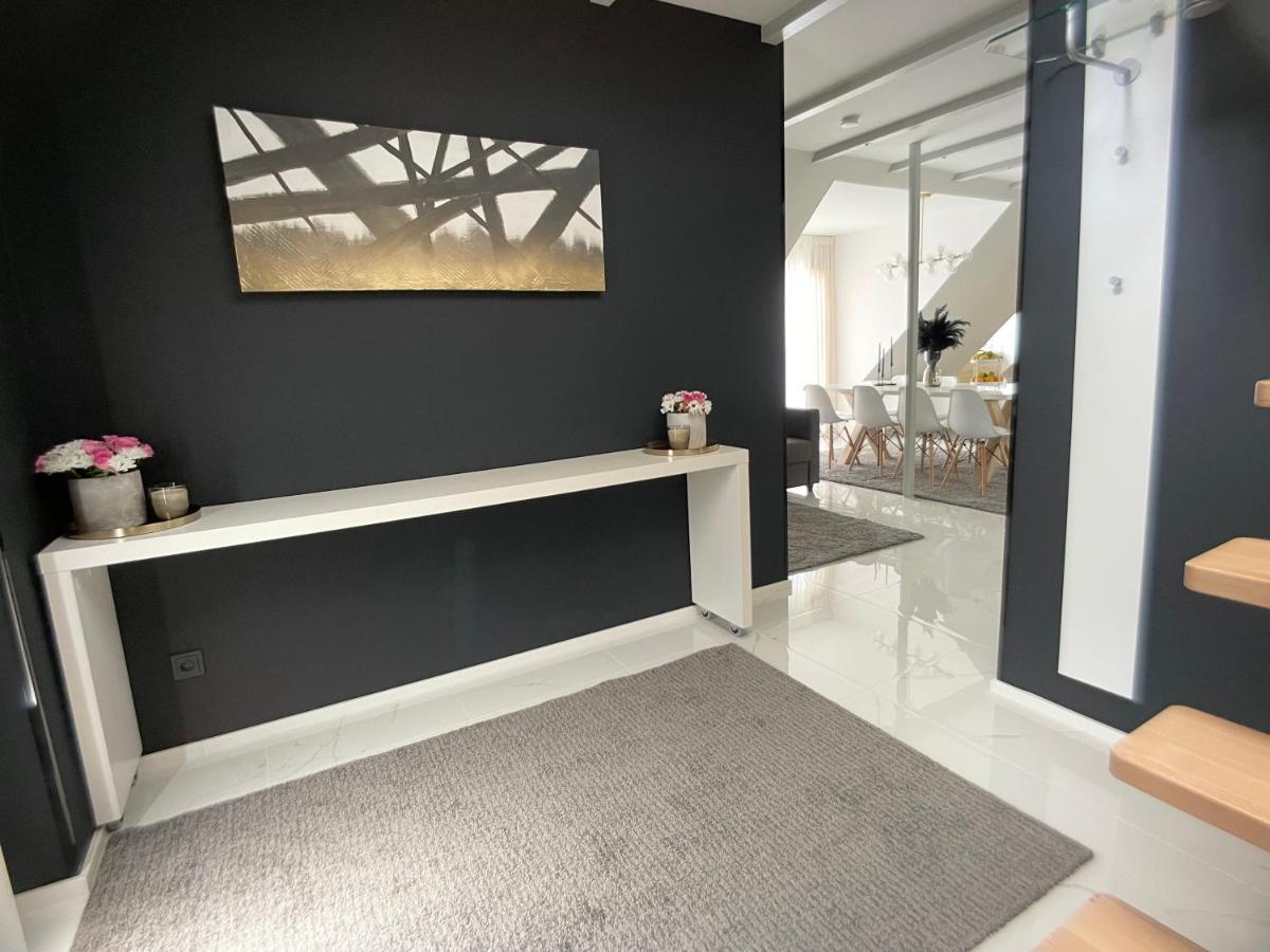 M-Style 04 Apartment Mit Balkon Und Gasgrill, 24H Self-Check-In, Free Parking, Netflix Nuremberga Exterior foto