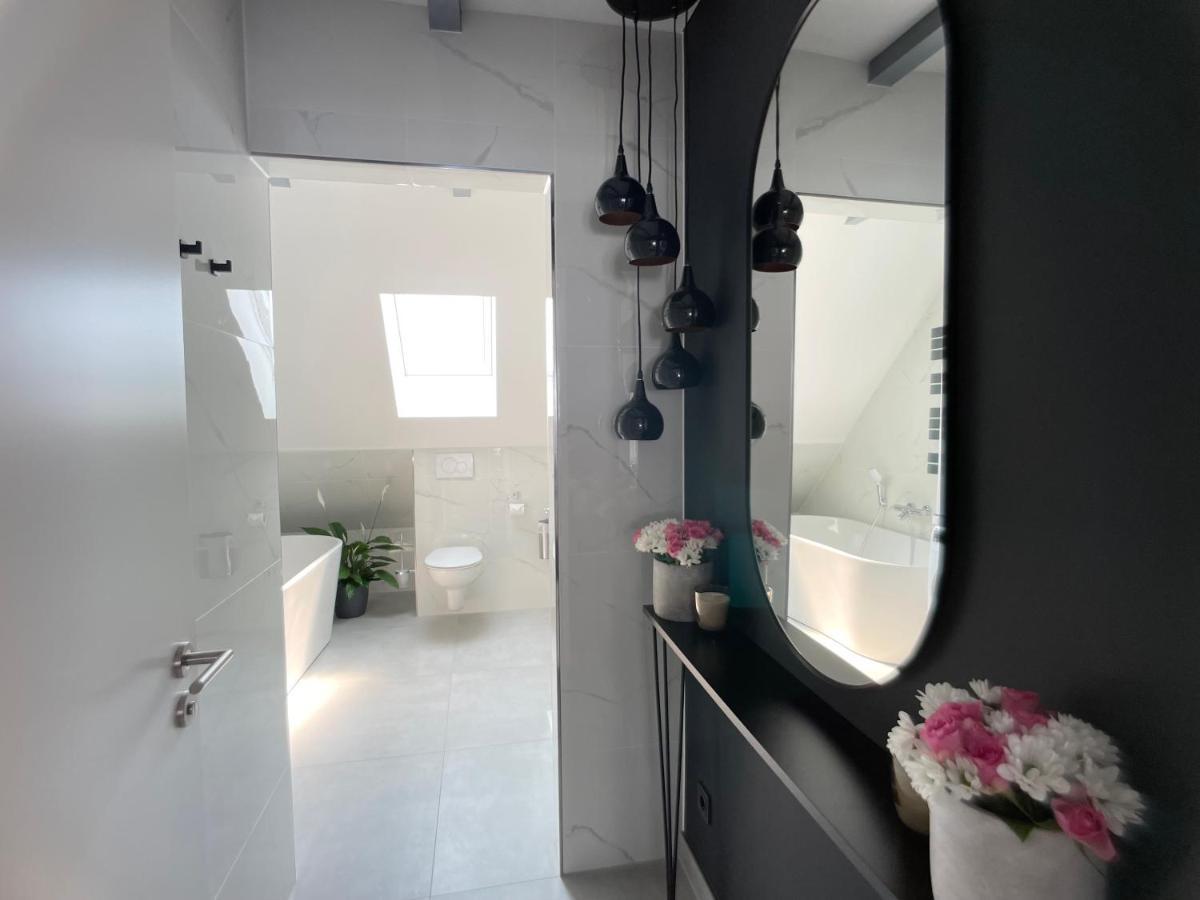 M-Style 04 Apartment Mit Balkon Und Gasgrill, 24H Self-Check-In, Free Parking, Netflix Nuremberga Exterior foto